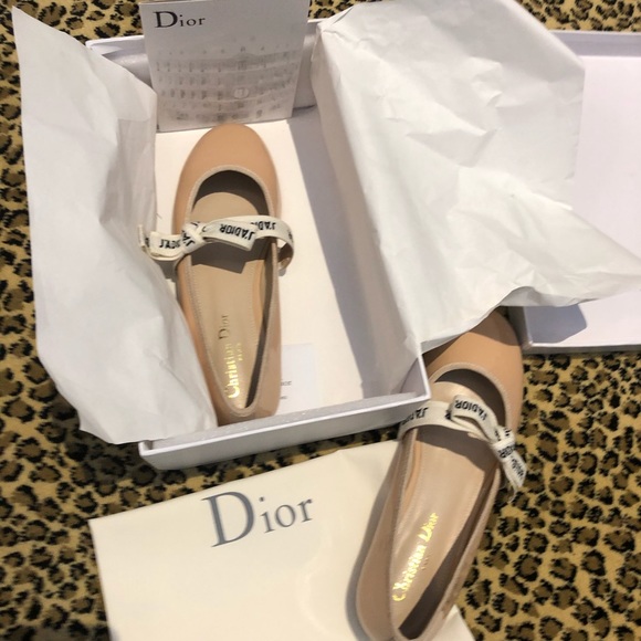 dior flats nude